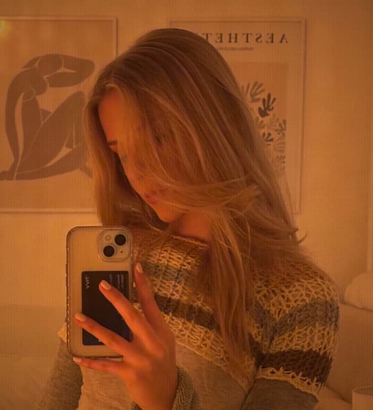 Portrait of Hanna, visual creator at QuibLab
